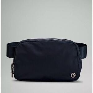 lululemon Black Everywhere Belt Bag 1L